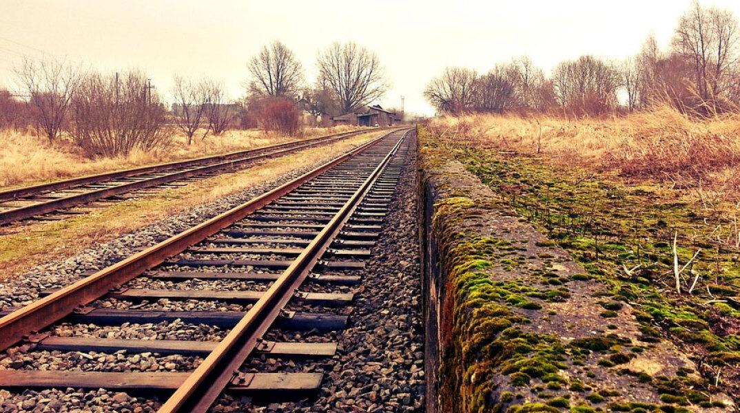 Σιδηροδρομική γραμμή τρένου