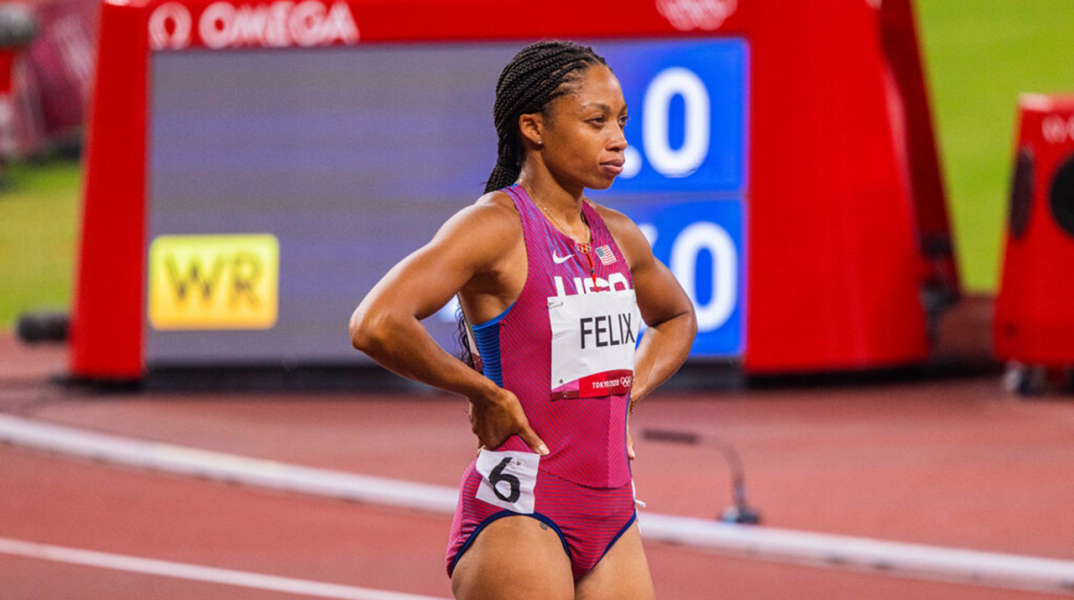 Η Άλισον Φέλιξ λανσάρει το δικό της παπούτσι «Saysh» με την καμπάνια «Know Your Place»