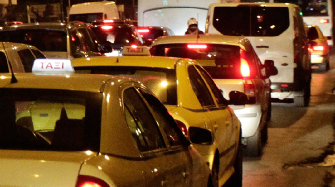 Μποτιλιάρισμα (ΦΩΤΟ ΑΡΧΕΙΟΥ) - Κυκλοφοριακό χάος στον Κηφισό