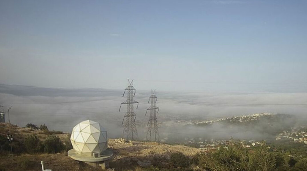 Ομίχλη στην Αθήνα (ΦΩΤΟ ΑΡΧΕΙΟΥ) - Περιορισμένη ορατότητα σήμερα Τρίτη 9 Νοεμβρίου 2021, σύμφωνα με την πρόγνωση καιρού από την ΕΜΥ