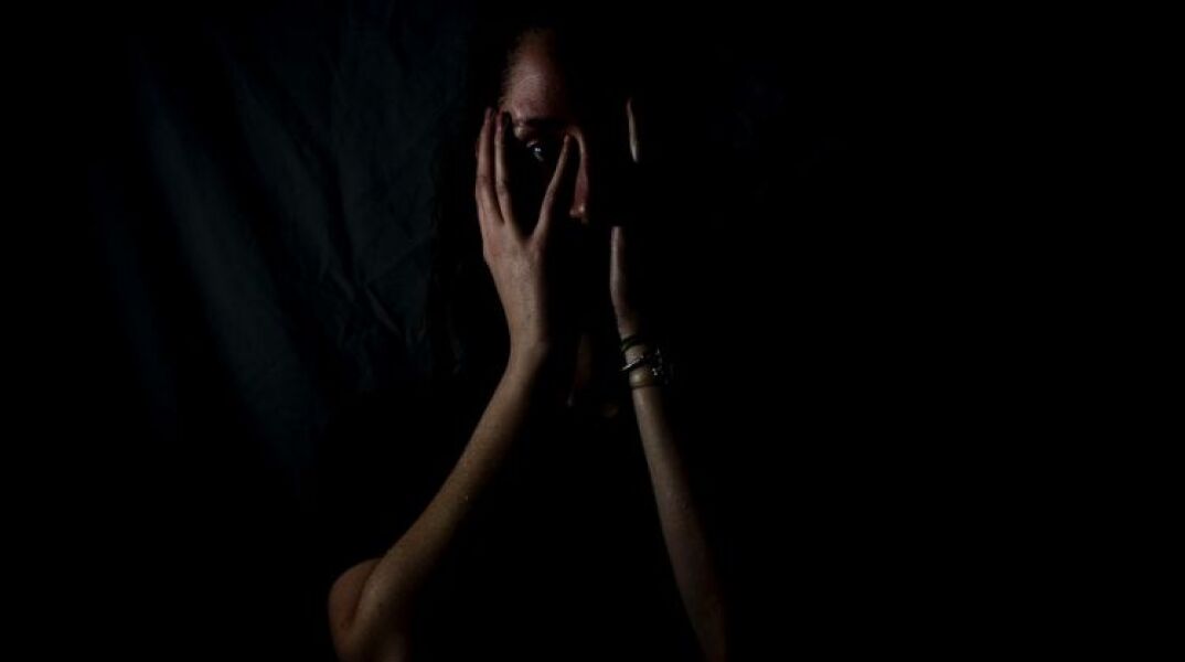 Υπόθεση βιασμού 44χρονης στη Λάρισα: Τι έδειξε ο γενετικός έλεγχος στο φόρεμά της 