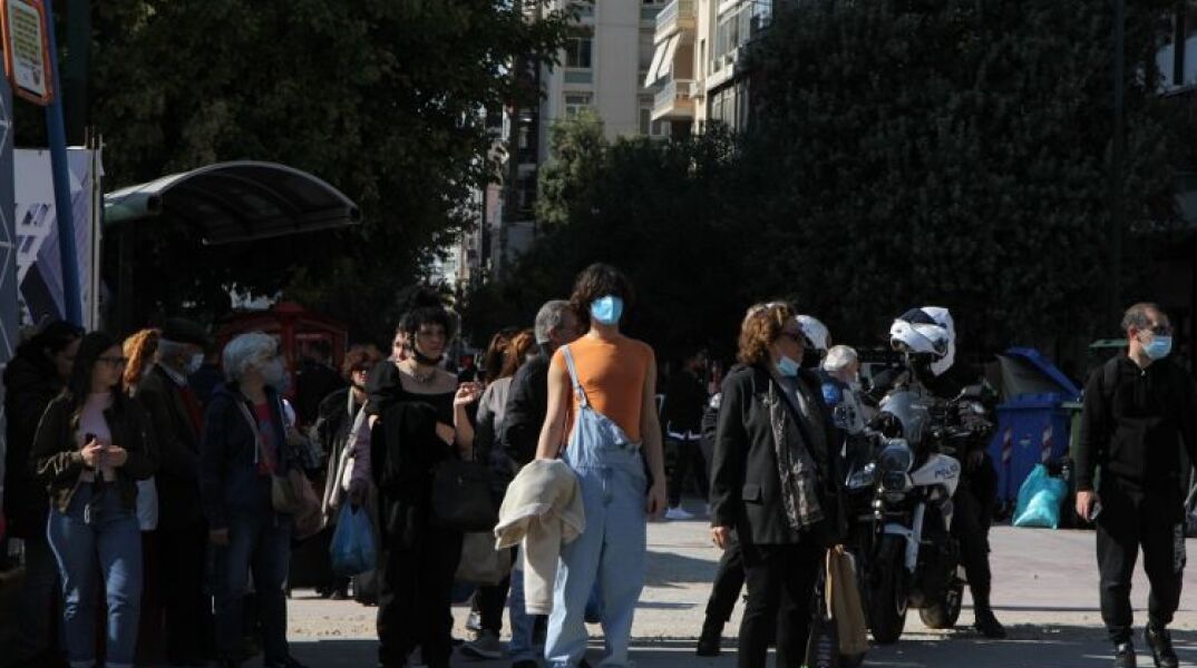 Σαρηγιάννης: Πιθανόν να φτάσουμε σε 100 νεκρούς τη μέρα ως τα μέσα Δεκεμβρίου