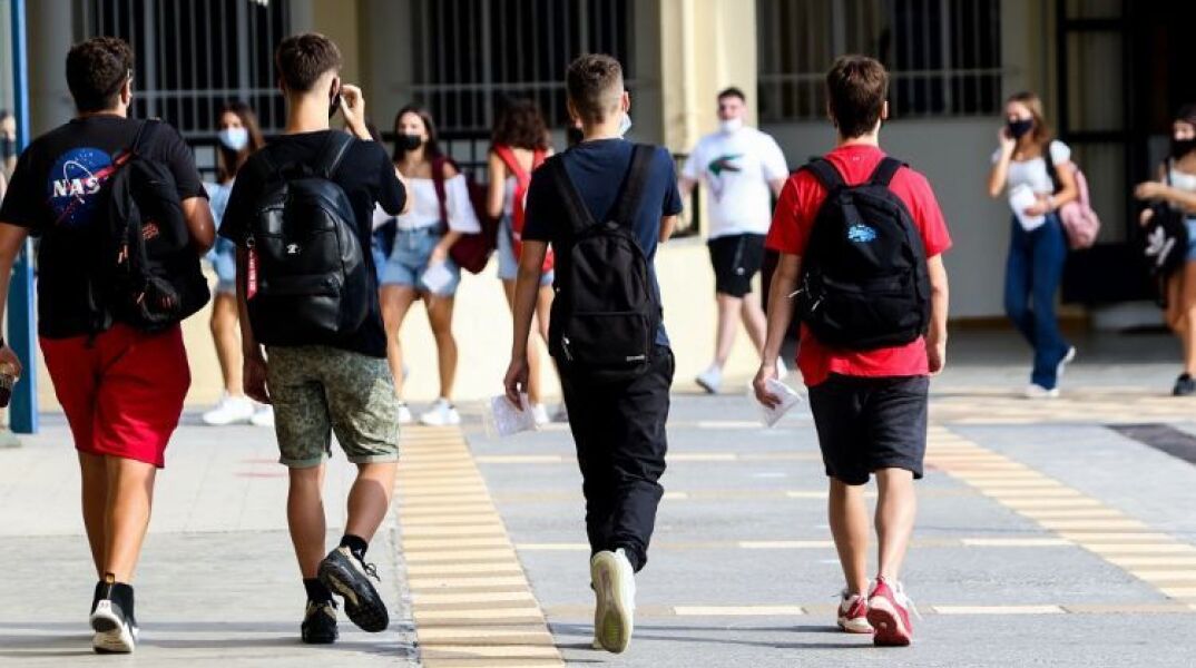 Κορωνοϊός: Το 22% των κρουσμάτων σε παιδιά και εφήβους 4 έως 18 ετών 