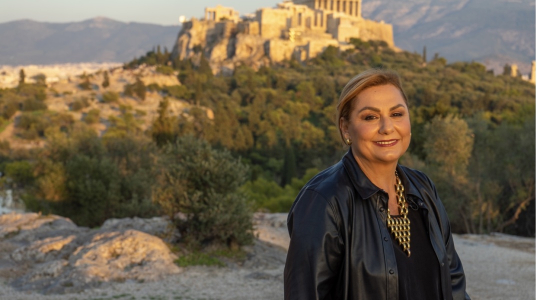 Ρέα Βιτάλη, Κεραία