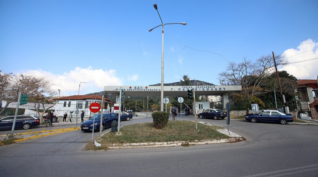 Ασθενής πέταξε τα σωληνάκια και έφυγε από το νοσοκομείο, τον βρήκαμε ημιθανή σε παγκάκι, λέει ο Νίκος Καπραβέλος