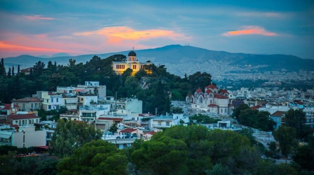 Πίνακας του ΕΟΔΥ με την κατανομή για τα κρούσματα σήμερα