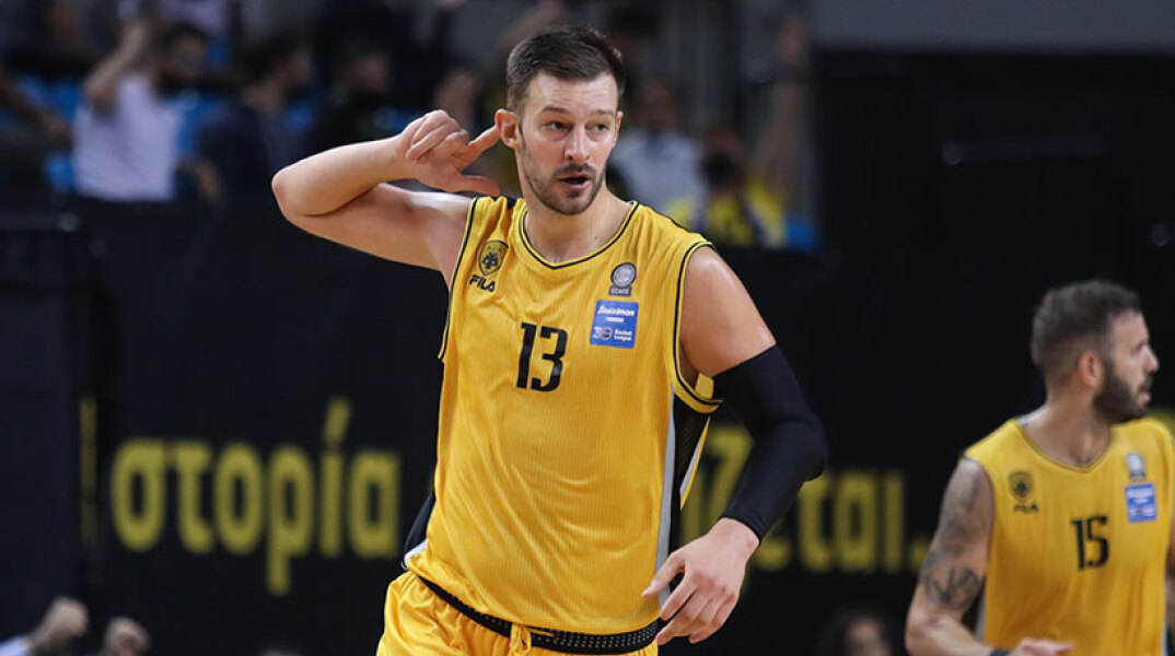 ΕΚ: Λιποθυμικό επεισόδιο ο Γέλοβατς στην προπόνηση,