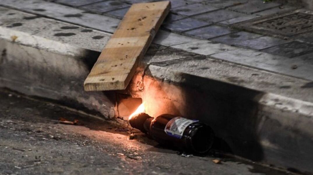 Βόμβα μολότοφ