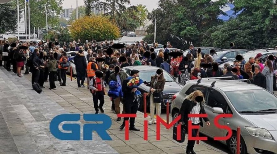 ΑΠΘ - Tηλεφώνημα για βόμβα