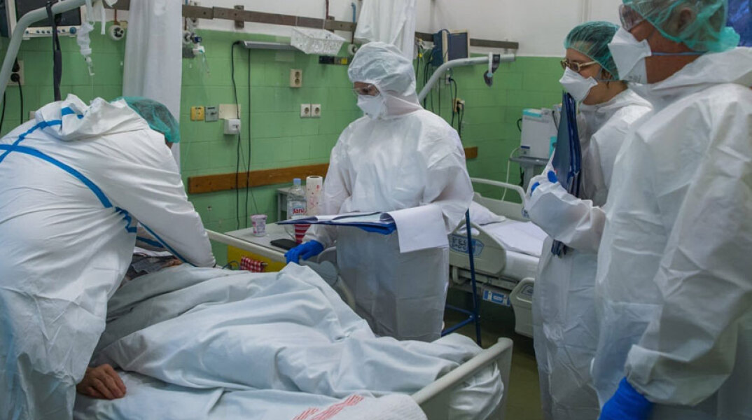 Στην Αυστρία, στην πόλη Σάλτσμπουργκ, ειδική επιτροπή «διαλέγει» ποιοι ασθενείς με κορωνοϊό θα νοσηλευτούν σε ΜΕΘ (ΦΩΤΟ ΑΡΧΕΙΟΥ)