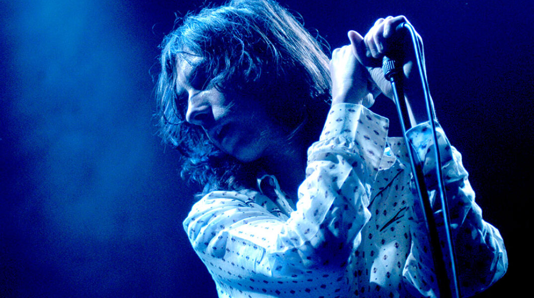 Bobby Gillespie - Στιγμιότυπο από τη συναυλία των Primal Scream στην Αθήνα τον Απρίλιο του 2004