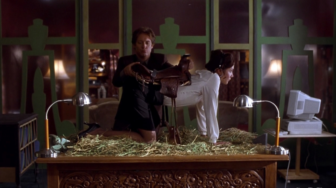 «Η Γραμματέας»: S/M παιχνίδια στο γραφείο