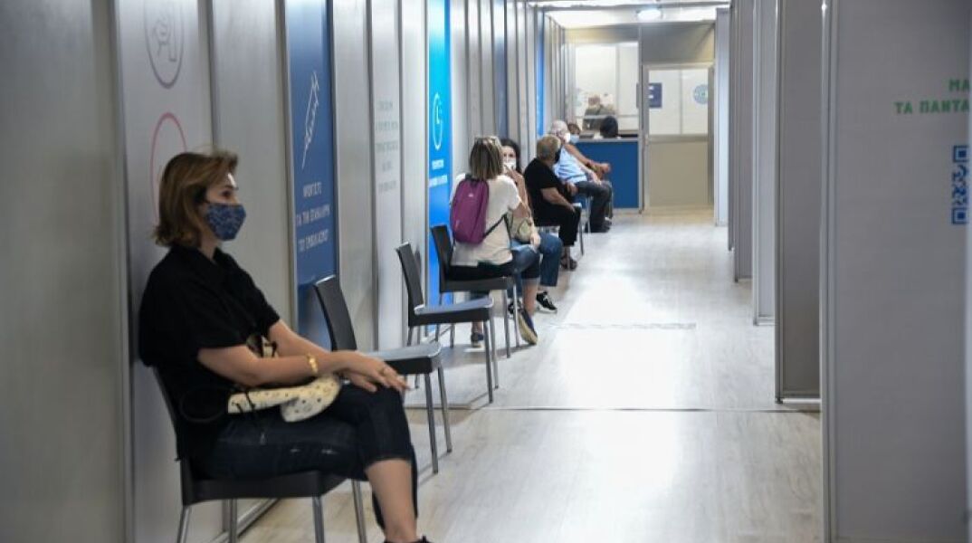 Τρίτη δόση εμβολίου: Ανοίγει για όσους συμπλήρωσαν 5.5 μήνες από τον εμβολιασμό η πλατφόρμα το βράδυ της Παρασκευής