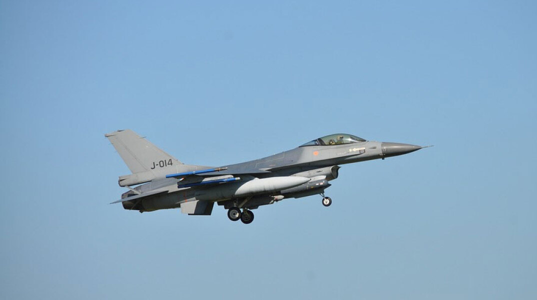 Πτώση F-16 στην Ανδραβίδα σε εκπαιδευτική πτήση (ΦΩΤΟ ΑΡΧΕΙΟΥ)