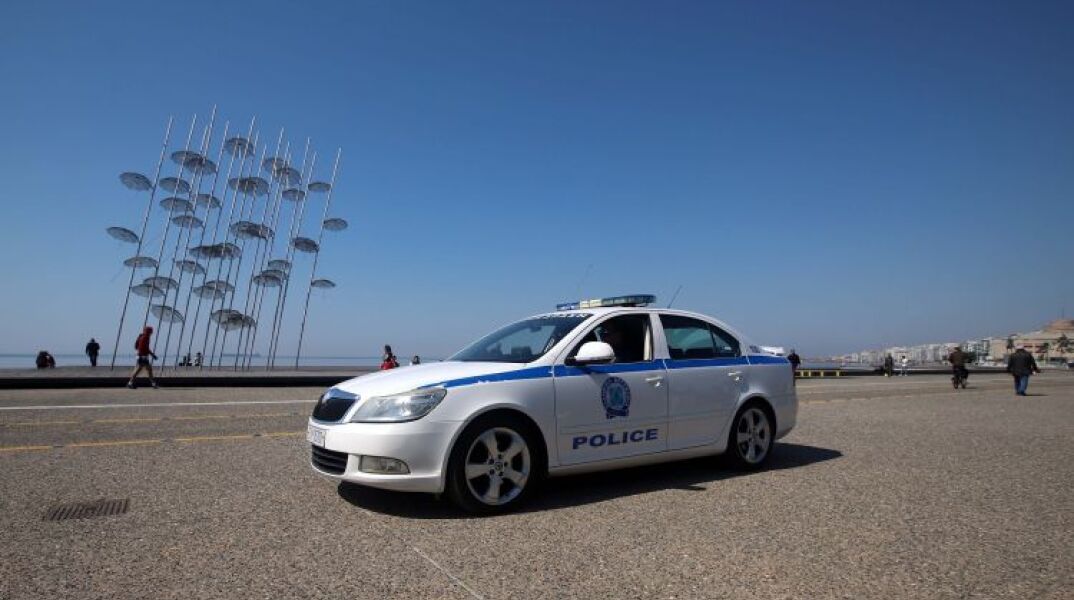 Θεσσαλονίκη: Ανήλικοι έκλεψαν μηχανή και πήγαν στην Πτολεμαΐδα για να διαρρήξουν οικίες	