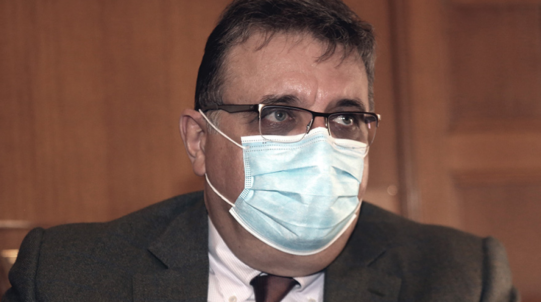 Κορωνοϊός: Η πρόταση Εξαδάκτυλου δεν άνοιξε δημόσιο διάλογο