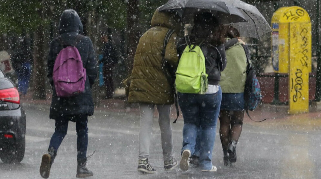 Έκτακτο δελτίο επιδείνωσης καιρού με καταιγίδες, βροχές και χαλάζι αυτήν την εβδομάδα