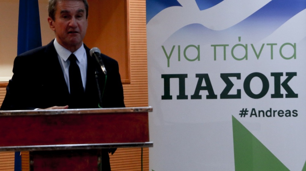 Τρίκαλα: "Το προσκλητήριό μας είναι σε όλες και σε όλους ανεξαιρέτως", τόνισε από τα Τρίκαλα ο Ανδρέας Λοβέρδος, υποψήφιος για την ηγεσία του ΚΙΝΑΛ