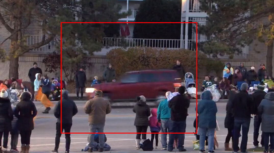 Ουισκόνσιν: Πέντε νεκροί και 40 τραυματίες στη χριστουγεννιάτικη παρέλαση