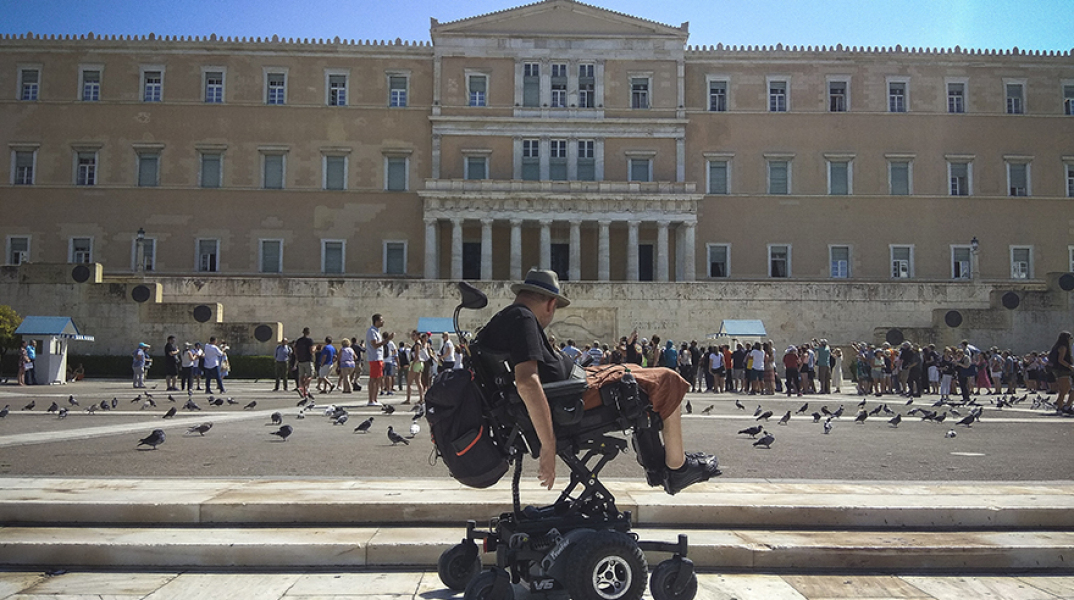 Η άποψη του Σανταμούρη για τα ΑμεΑ είναι η άποψη του κράτους