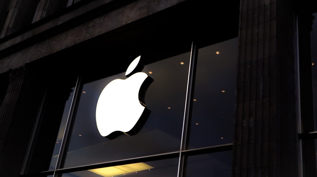 Τουρκία: Η Apple «μπλόκαρε» τις πωλήσεις iPhones μετά την ιστορική πτώση της λίρας