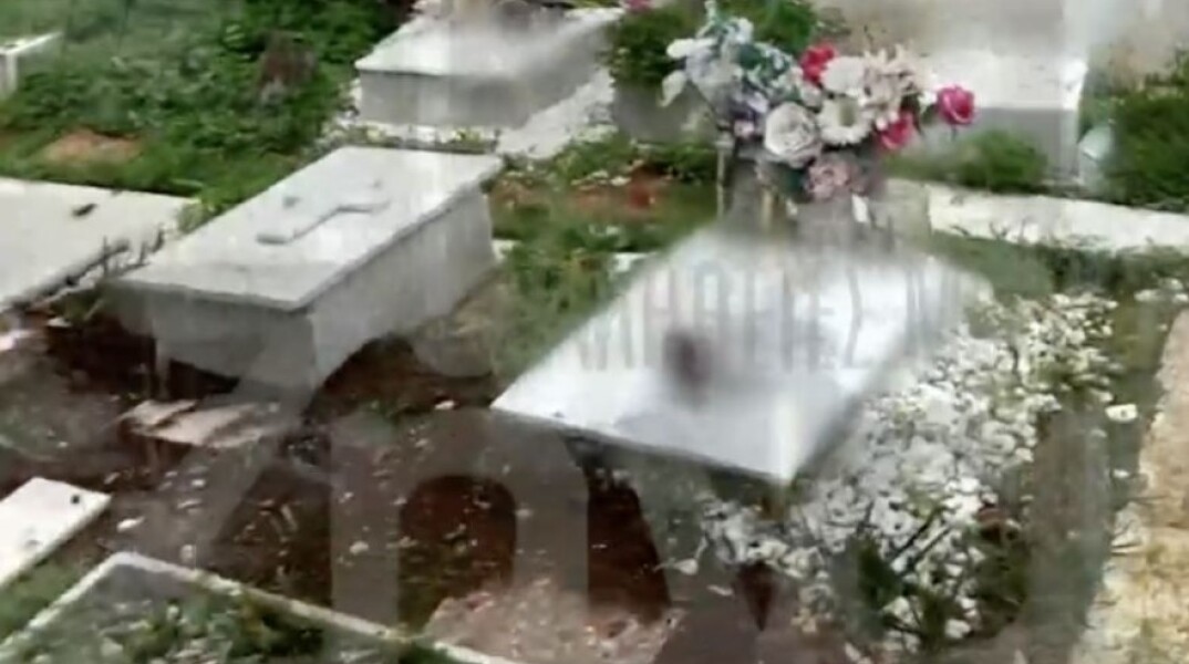 Παράνομο νεκροταφείο με δεκάδες τάφους παιδιών σε αυλή σπιτιού ιερέα στα Καλύβια