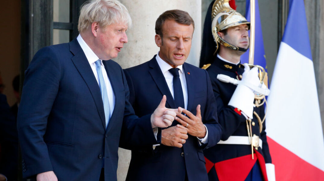 Ο Εμανουέλ Μακρόν και ο Μπόρις Τζόνσον
