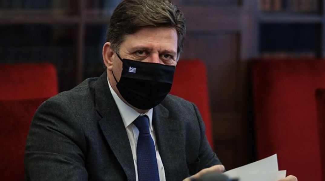 Ο Μιλτ. Βαρβιτσιώτης στην «El Pais»: Δεν μας χαροποιεί το γεγονός της ενίσχυσης της αμυντικής συνεργασίας Μαδρίτης- Άγκυρας	