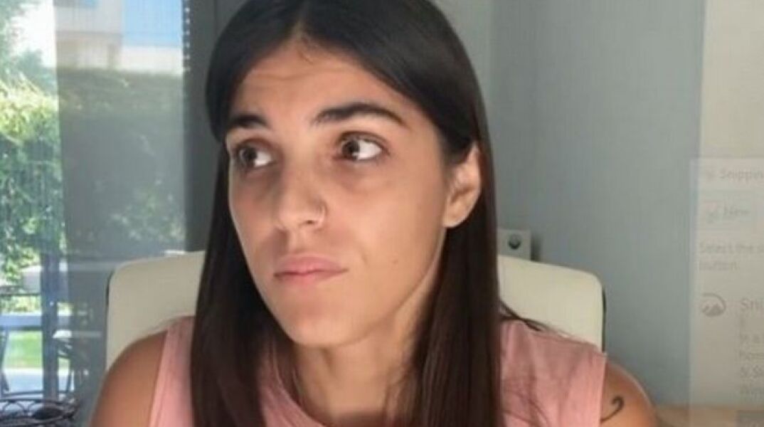 Άννα Μαρία Βέλλη: Σοκαριστική φωτογραφία από την κακοποίησή της - "Το κεφάλι μου βρήκε στο πλακάκι"