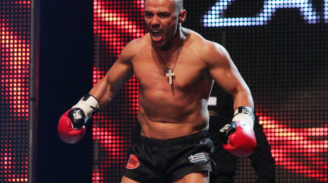 Μιχάλης Ζαμπίδης: Το βίντεο από τη στιγμή που «τσάκωσε» τους διαρρήκτες στο σπίτι του