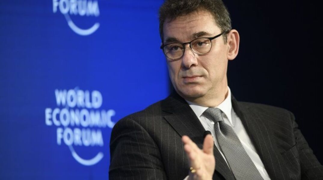 Ο CEO της Pfizer, Αλμπέρτ Μπουρλά © EPA/ GIAN EHRENZELLER  