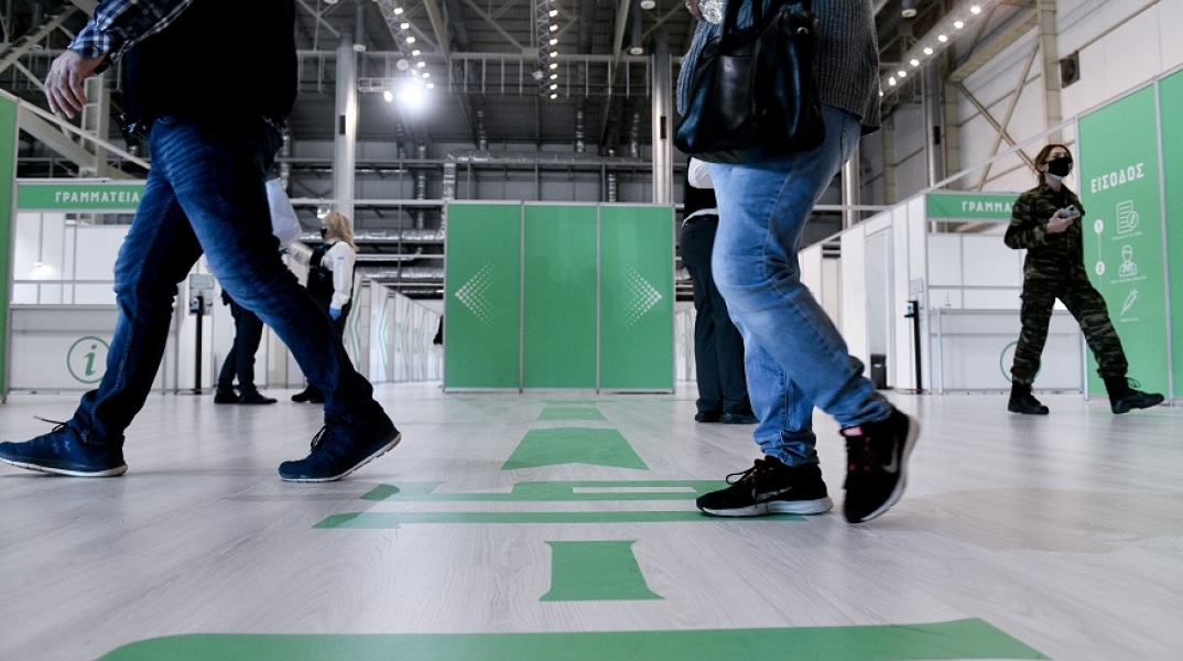 Υποχρεωτικός εμβολιασμός στους άνω των 60 ετών: Εντυπωσιακή αύξηση στα ραντεβού