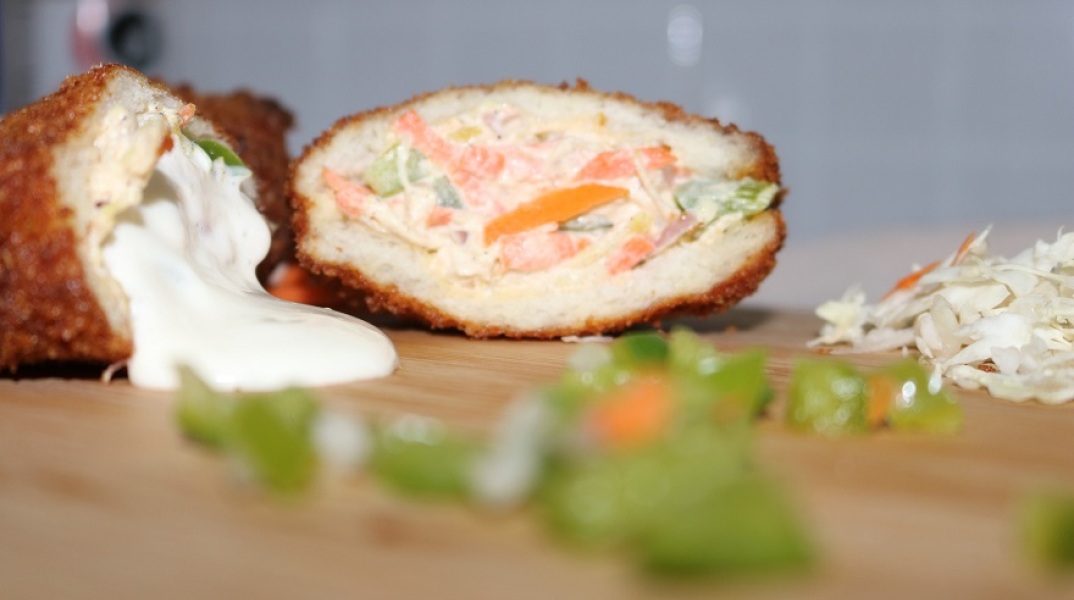 ΕΦΕΤ: Ανακαλεί ρολό κοτόπουλο και κιμά λόγω σαλμονέλας