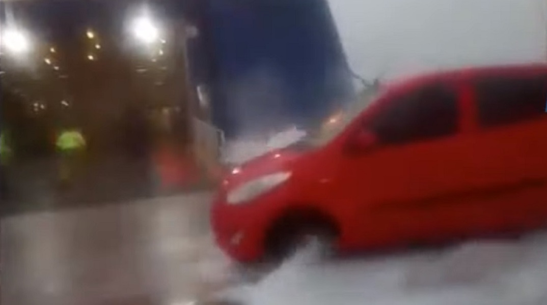 Δυσκολίες στο λιμάνι της Δονούσας λόγω κακοκαιρίας