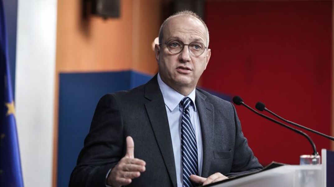 Ο κυβερνητικός εκπρόσωπος κ. Γιάννης Οικονόμου 