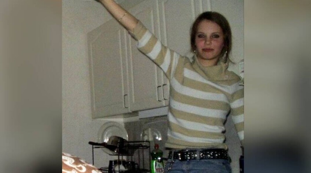 Σάλος με φωτογραφία Σουηδέζας υπουργού να χαιρετά ναζιστικά