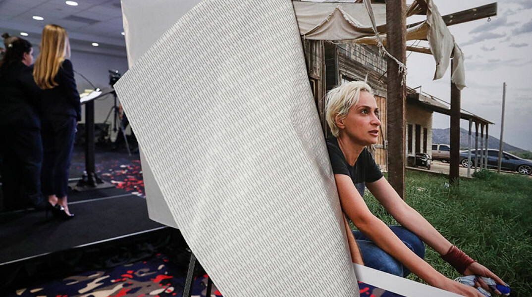 Η Χαλίνα Χάτσινς σκοτώθηκε στα γυρίσματα της ταινίας «Rust»