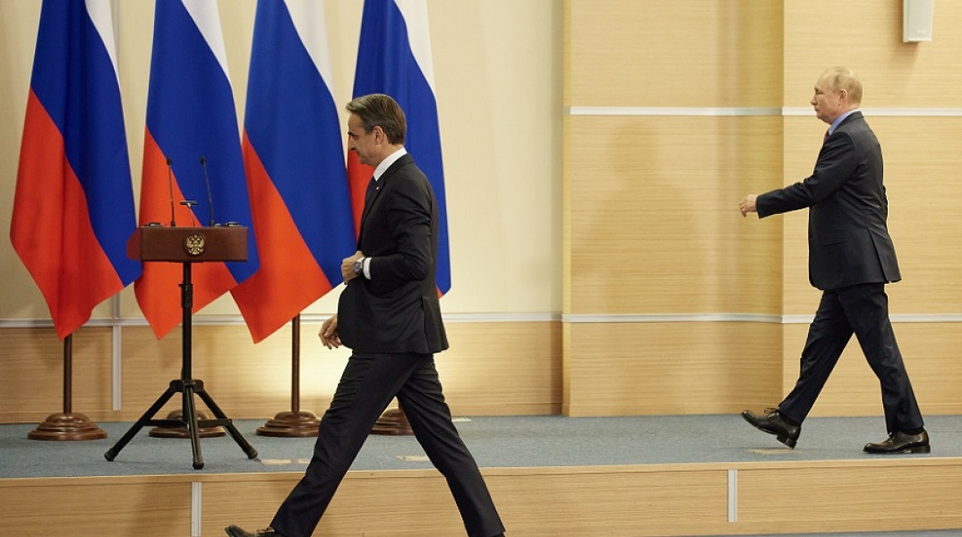 Αναθέρμανση των ελληνορωσικών σχέσεων μετά το 3ωρο τετ α τετ Μητσοτάκη-Πούτιν στο Σότσι 