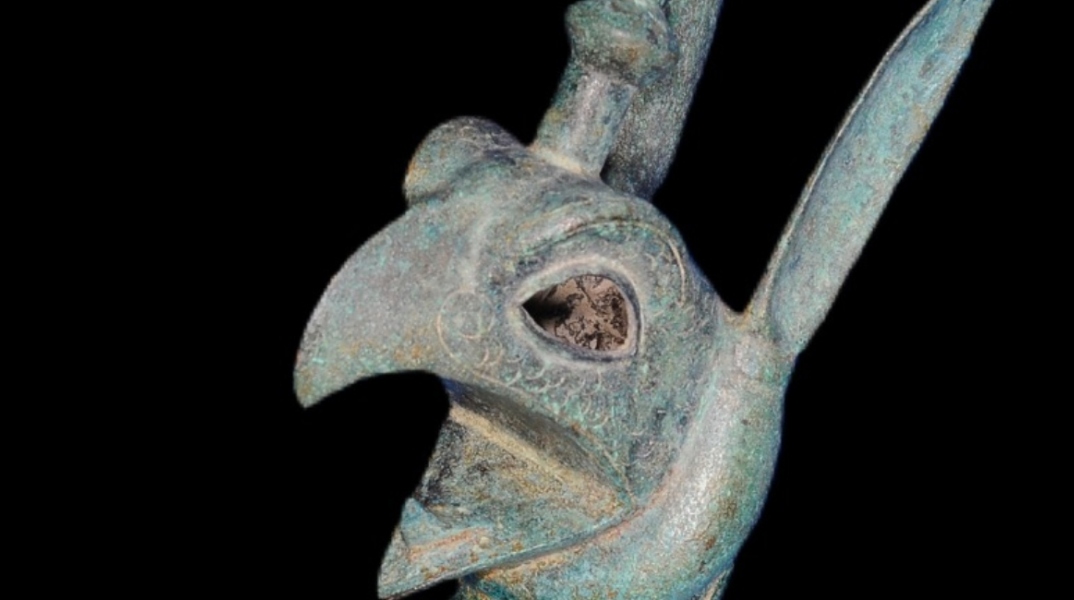 Η μπρούντζινη προτομή γρύπα της συλλογής Στάινχαρντ, προϊόν παράνομης διακίνησης που επιστρέφει στην Ελλάδα