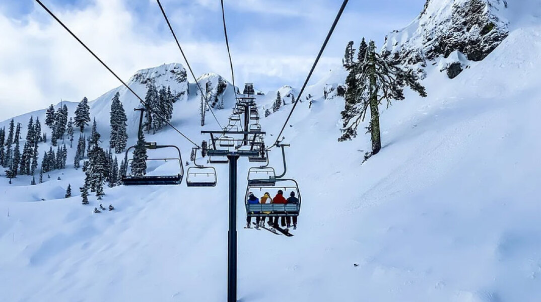 Στα χιονοδρομικά κέντρα ενεργοποιούνται νέα μέτρα για τον κορωνοϊό