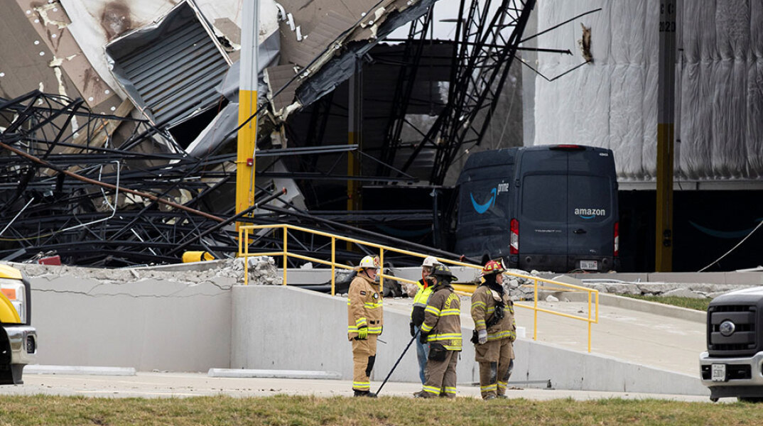 Ανεμοστρόβιλοι στις ΗΠΑ: Δύο νεκροί σε αποθήκη της Amazon – Πολλοί αγνοούμενοι