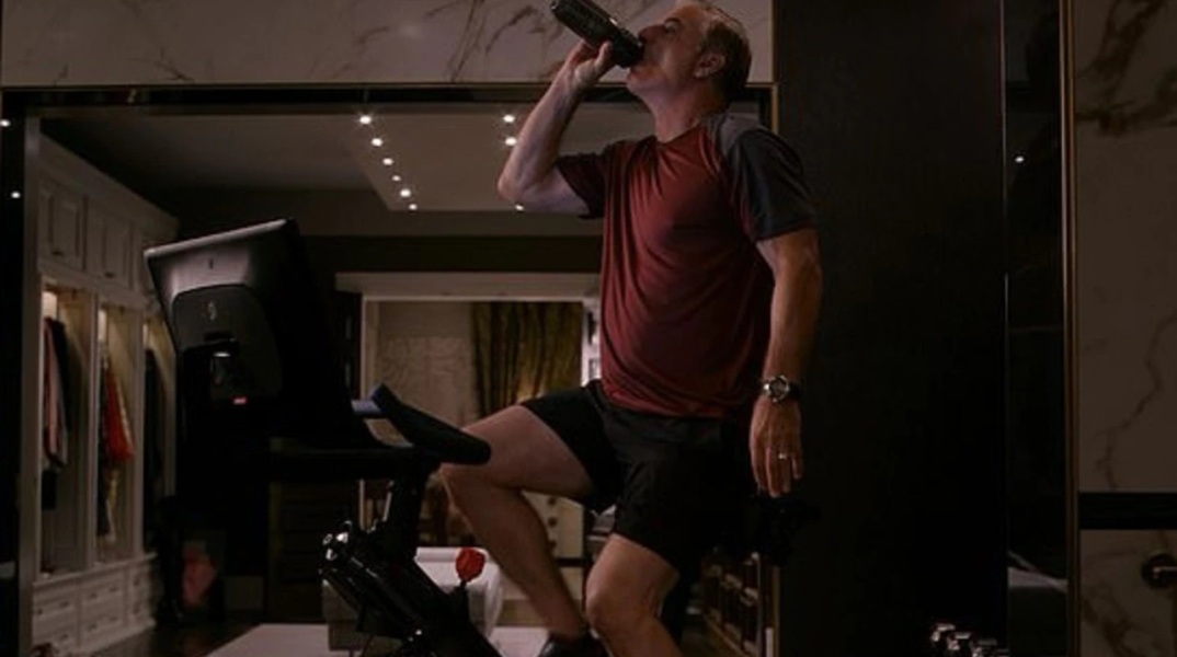 Η Peloton απαντά με χιούμορ μετά τον θάνατο ενός σημαντικού χαρακτήρα στο «And Just Like That»