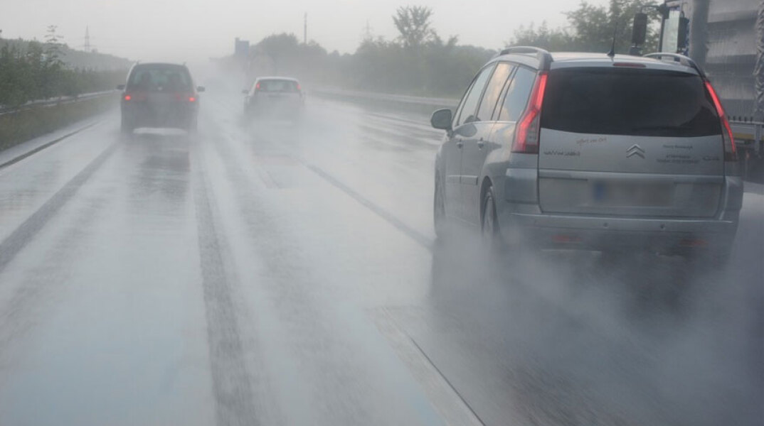 Βροχερός ο καιρός σήμερα Δευτέρα 13 Δεκεμβρίου 2021
