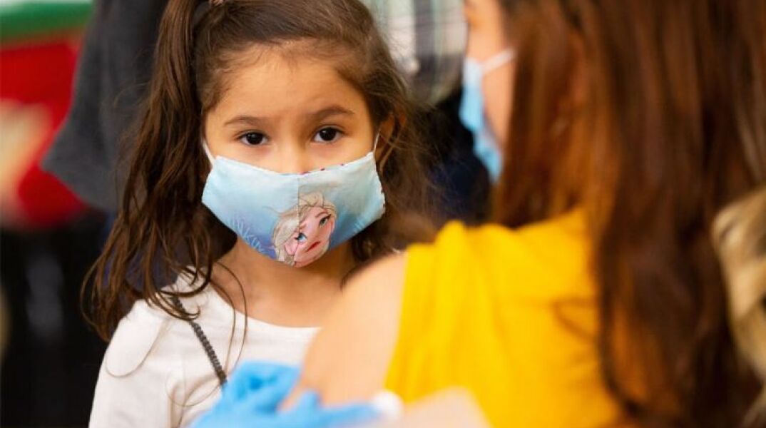 Κορωνοϊός: Έχουν κλείσει ραντεβού για το εμβόλιο περίπου 29.000 παιδιά 5-11 ετών