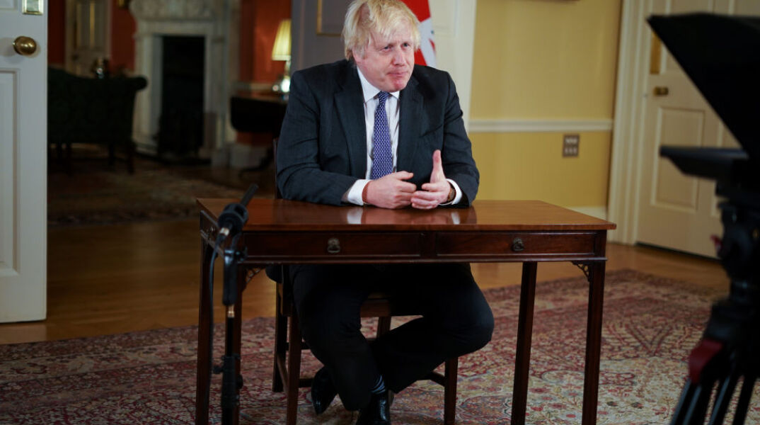 Βρετανία-Ομικρον: Ο Μπόρις Τζόνσον, η έκρηξη της πανδημίας, η εξέγερση των βουλευτών και τα σκάνδαλα	