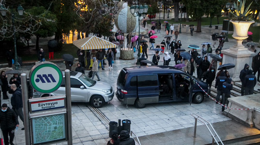 Άνοιξαν όλες οι γραμμές του Μετρό