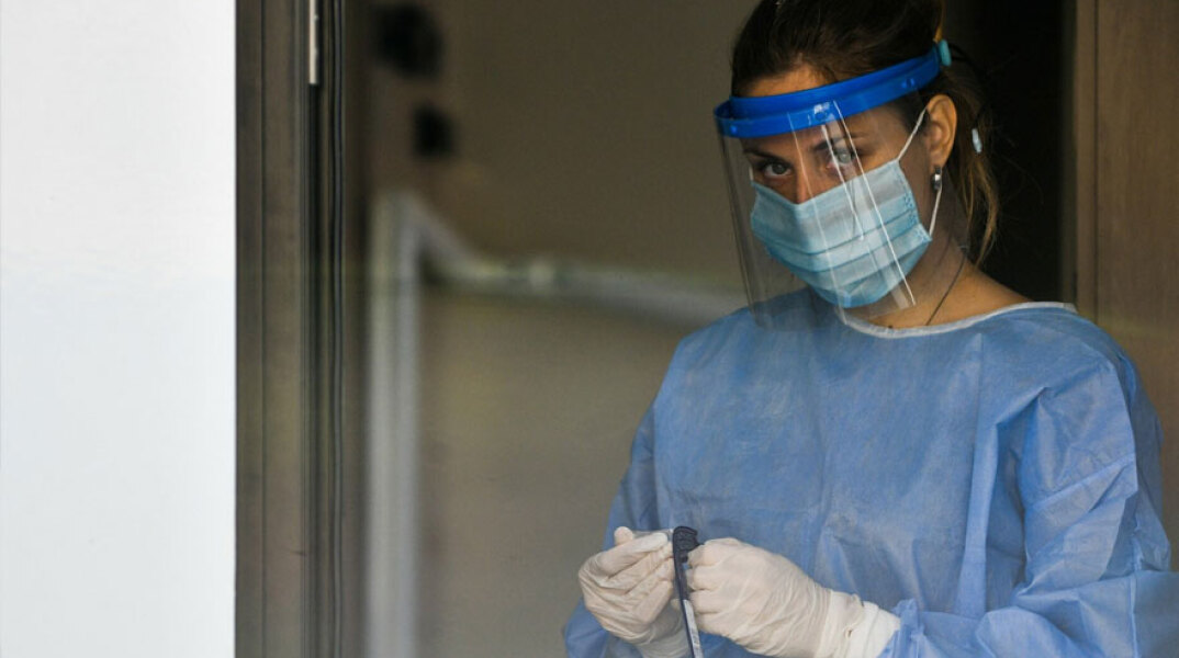 Δωρεάν rapid test για κορωνοϊό από υγειονομικό του ΕΟΔΥ