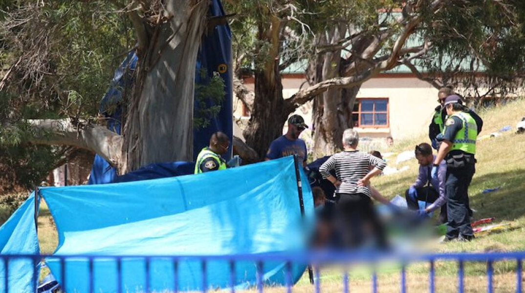 Δύο νεκρά παιδιά σε δημοτικό σχολείο στην Αυστραλία, όταν παρασύρθηκε φουσκωτό «κάστρο»
