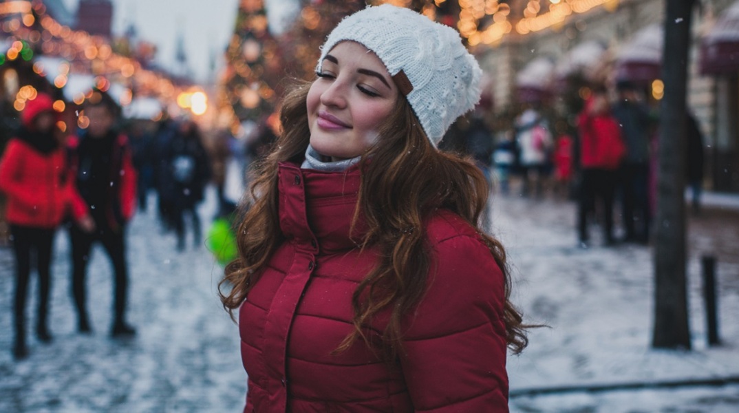 Ένα κορίτσι.