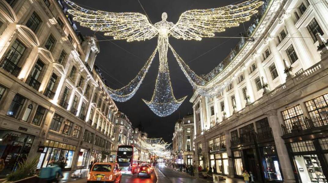 Συναγερμός στην Ευρώπη λόγω Όμικρον: Χριστούγεννα στη σκιά της νέας μετάλλαξης